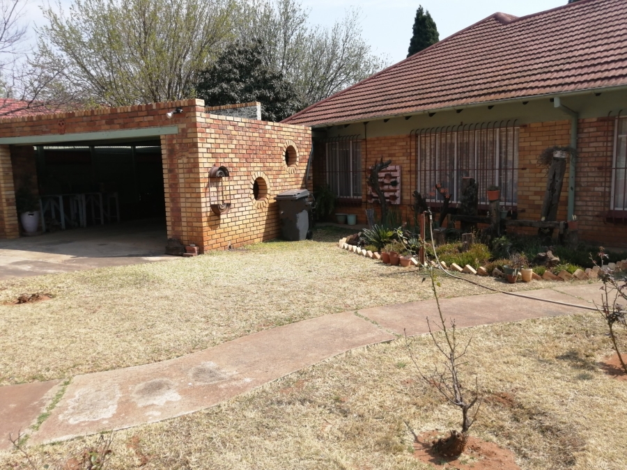 3 Bedroom Property for Sale in Stilfontein Ext 3 North West